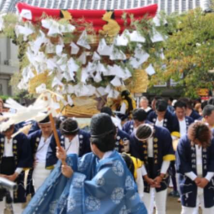 ご祈祷しているイメージ